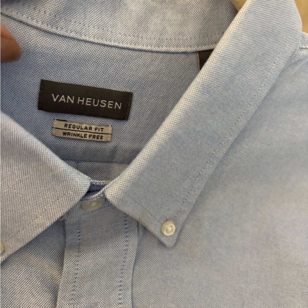 Men's Van Heusen Blue Red Fit/Wrinkle Free Button down Shirt Sz 18 1/2 NWOT - Picture 5 of 7